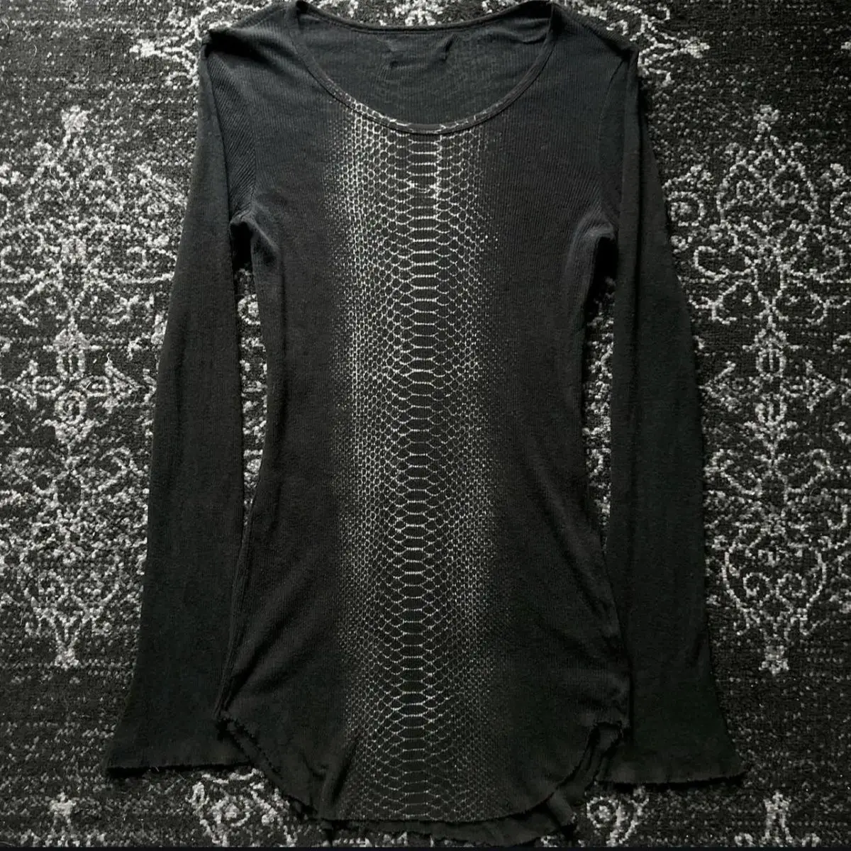 Subculture Vintage Retro Early Visual Style Punk Rock Personality Avant-Garde Python Print Long-Sleeve T-Shirt Top